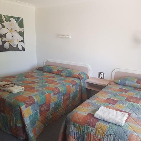 Carnarvon Gateway Motel エクステリア 写真