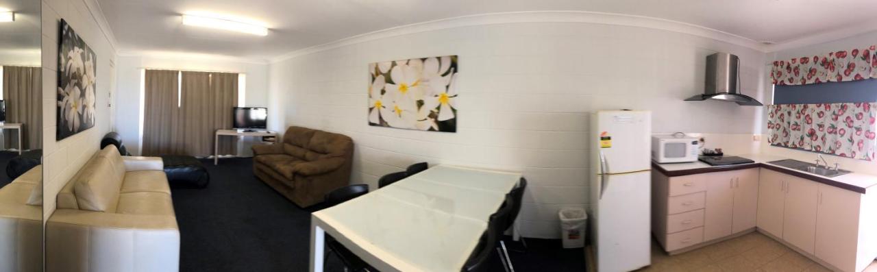 Carnarvon Gateway Motel エクステリア 写真