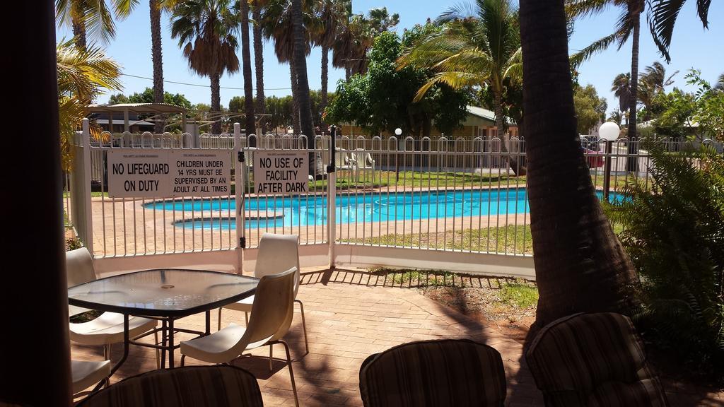 Carnarvon Gateway Motel エクステリア 写真