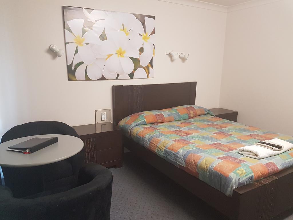 Carnarvon Gateway Motel エクステリア 写真