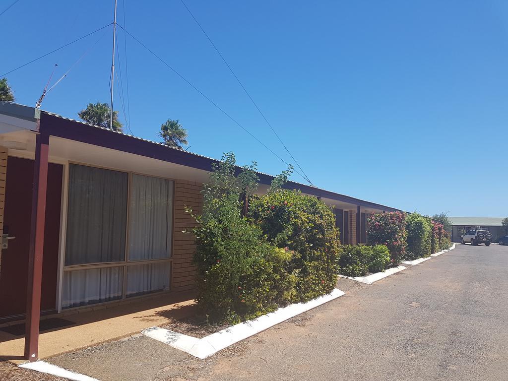 Carnarvon Gateway Motel エクステリア 写真