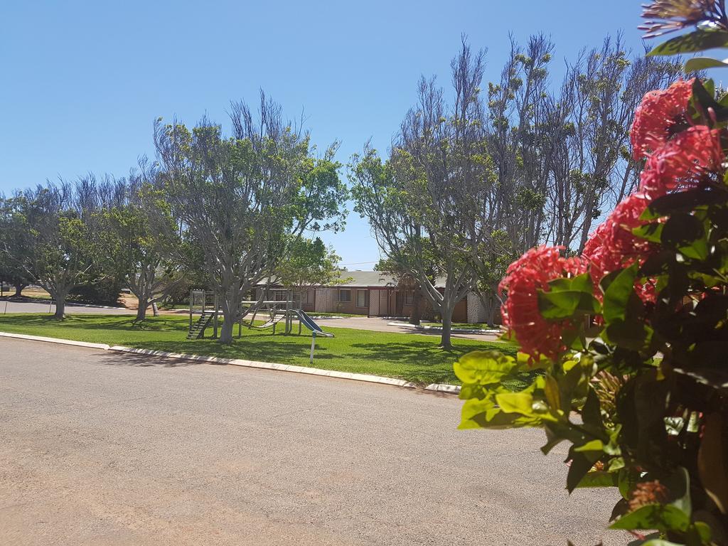 Carnarvon Gateway Motel エクステリア 写真