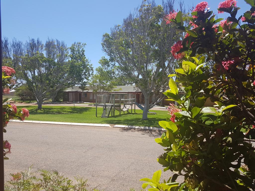 Carnarvon Gateway Motel エクステリア 写真
