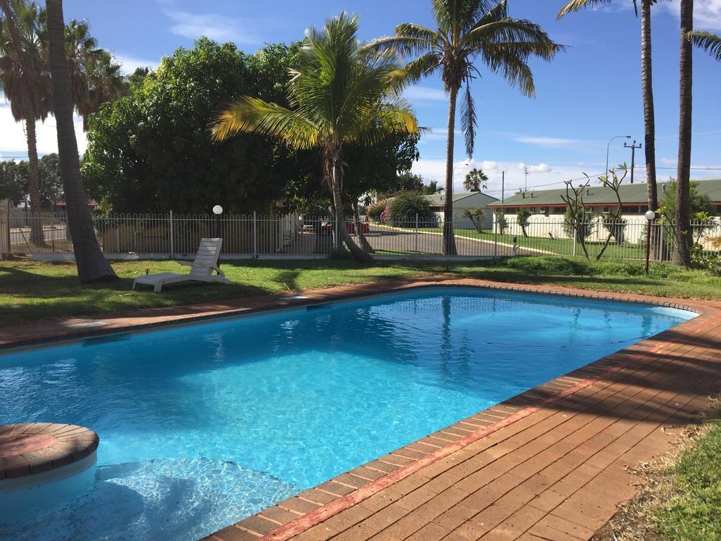 Carnarvon Gateway Motel エクステリア 写真